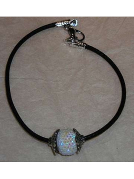 Bracelet avec perle blanche