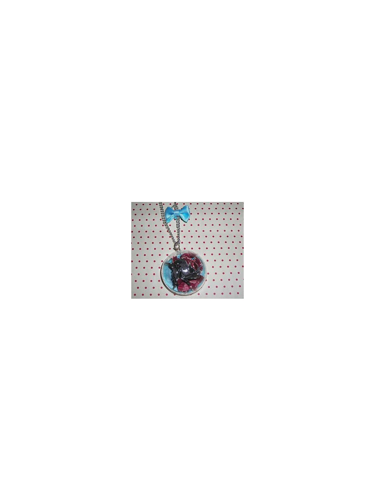Collier dôme en verre et papillons en origami