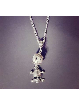 Collier perle argentée et crâne