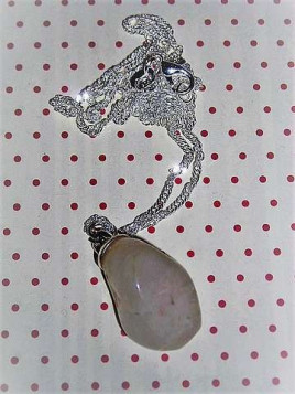 Collier chaîne en argent et pierre de lune