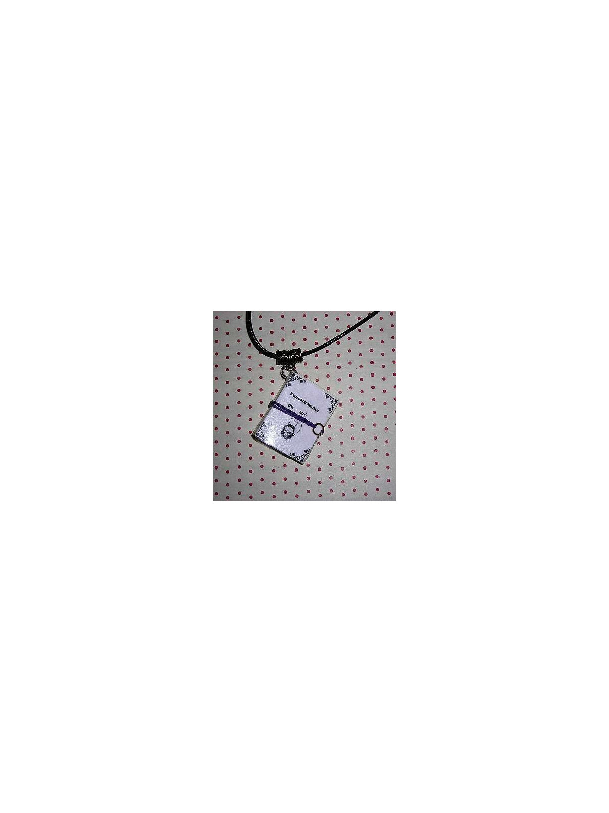 Collier livre Funeste heure du thé