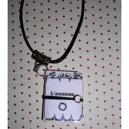 Collier livre L’anneau