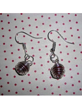 Paire de boucles d’oreilles perle de cornaline en cage argentée