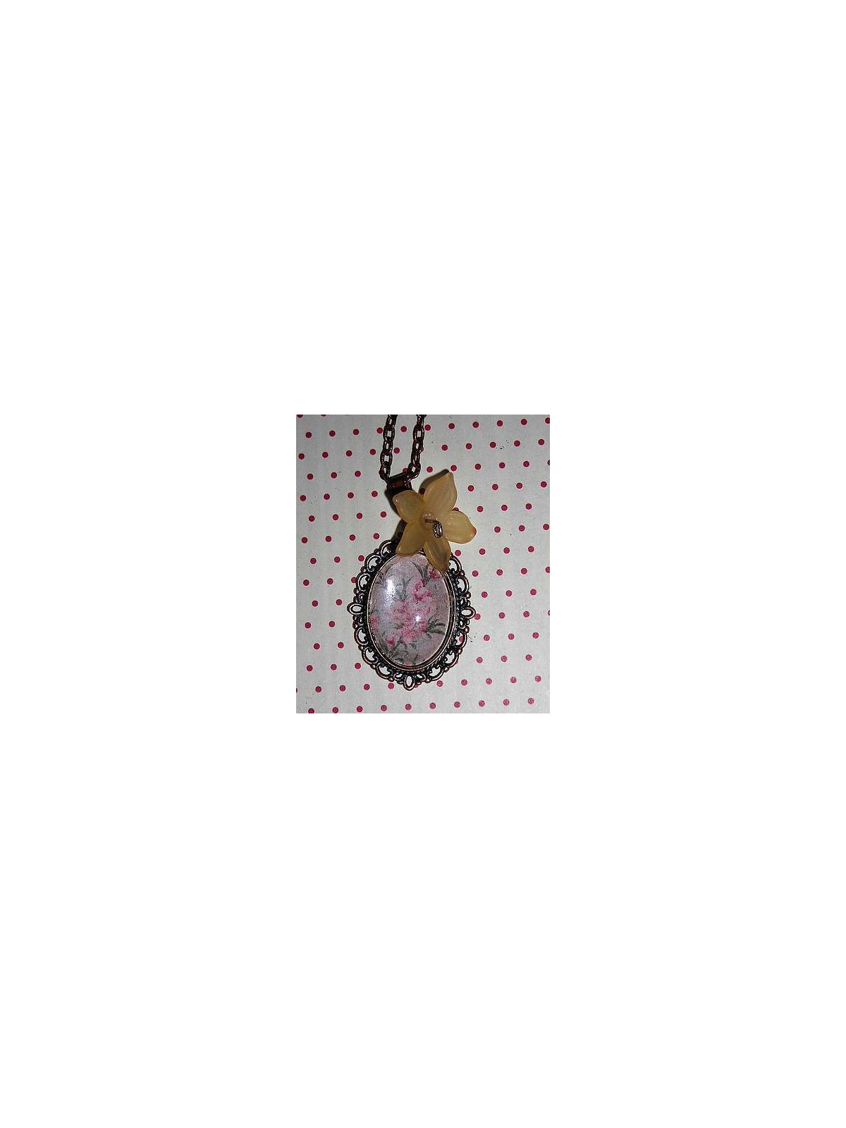 Collier cabochon Fleurs