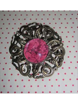 Broche cabochon fleuri bordeaux