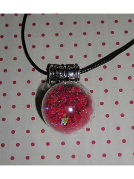 Collier Globe étoiles rouges