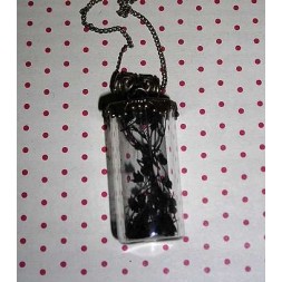 Collier fiole droite fleurs noires