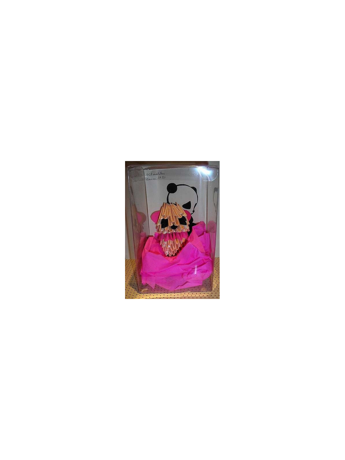 Figurine en origami 3D : Panda rose