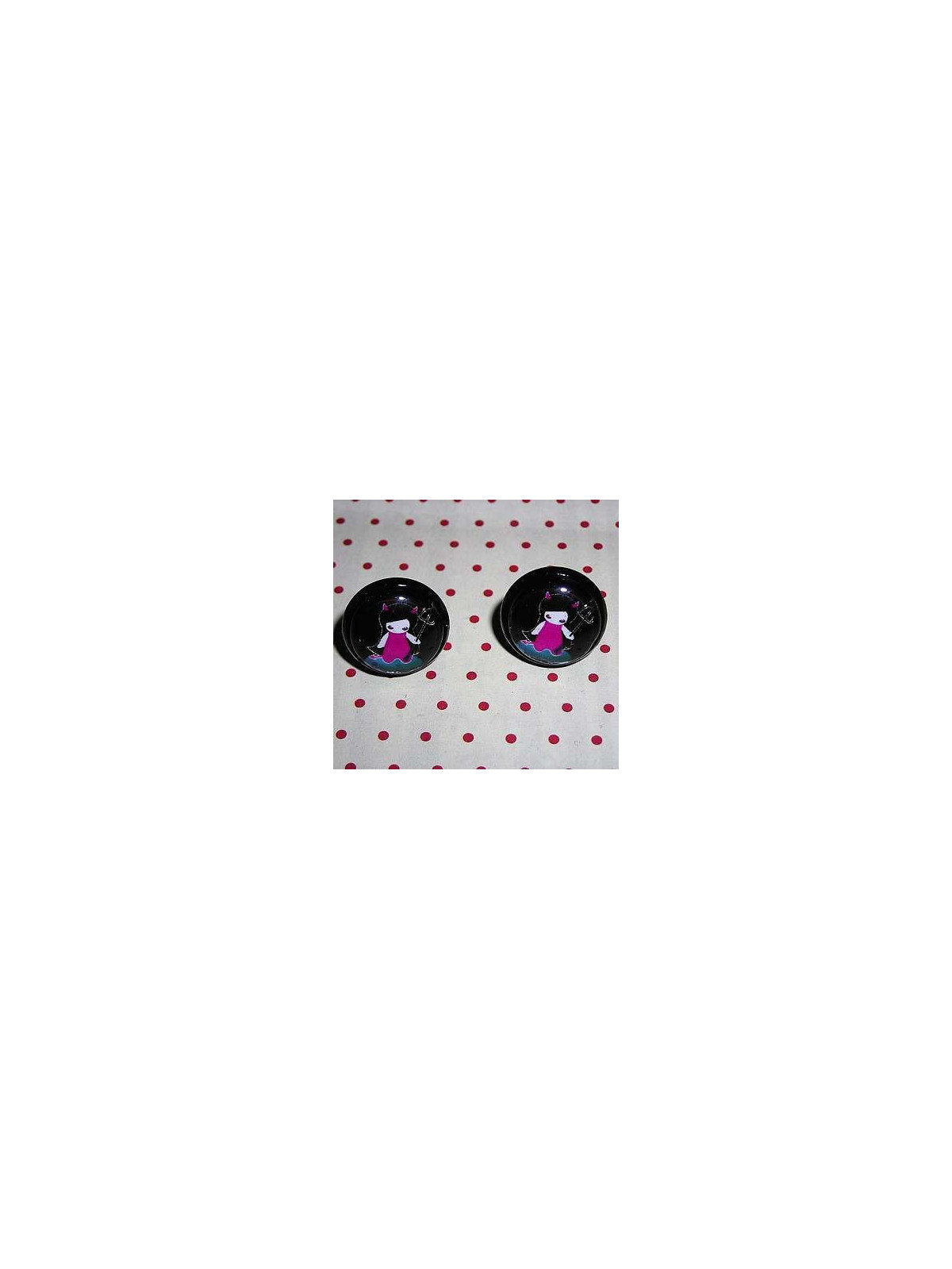 Paire de boucles d’oreilles cabochon Diablotine