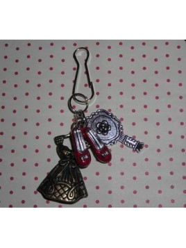 Porte-clés robe, miroir et ballerines