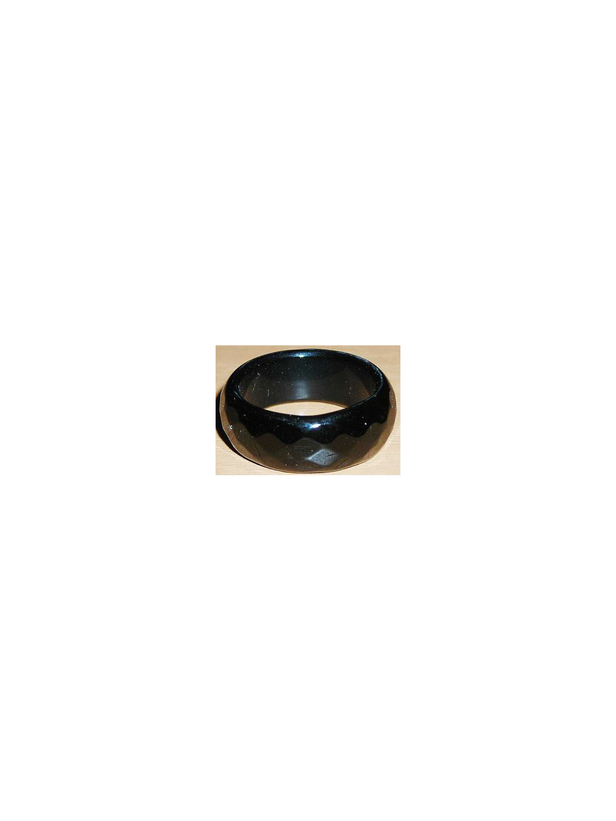 Bague large en verre noir, 10