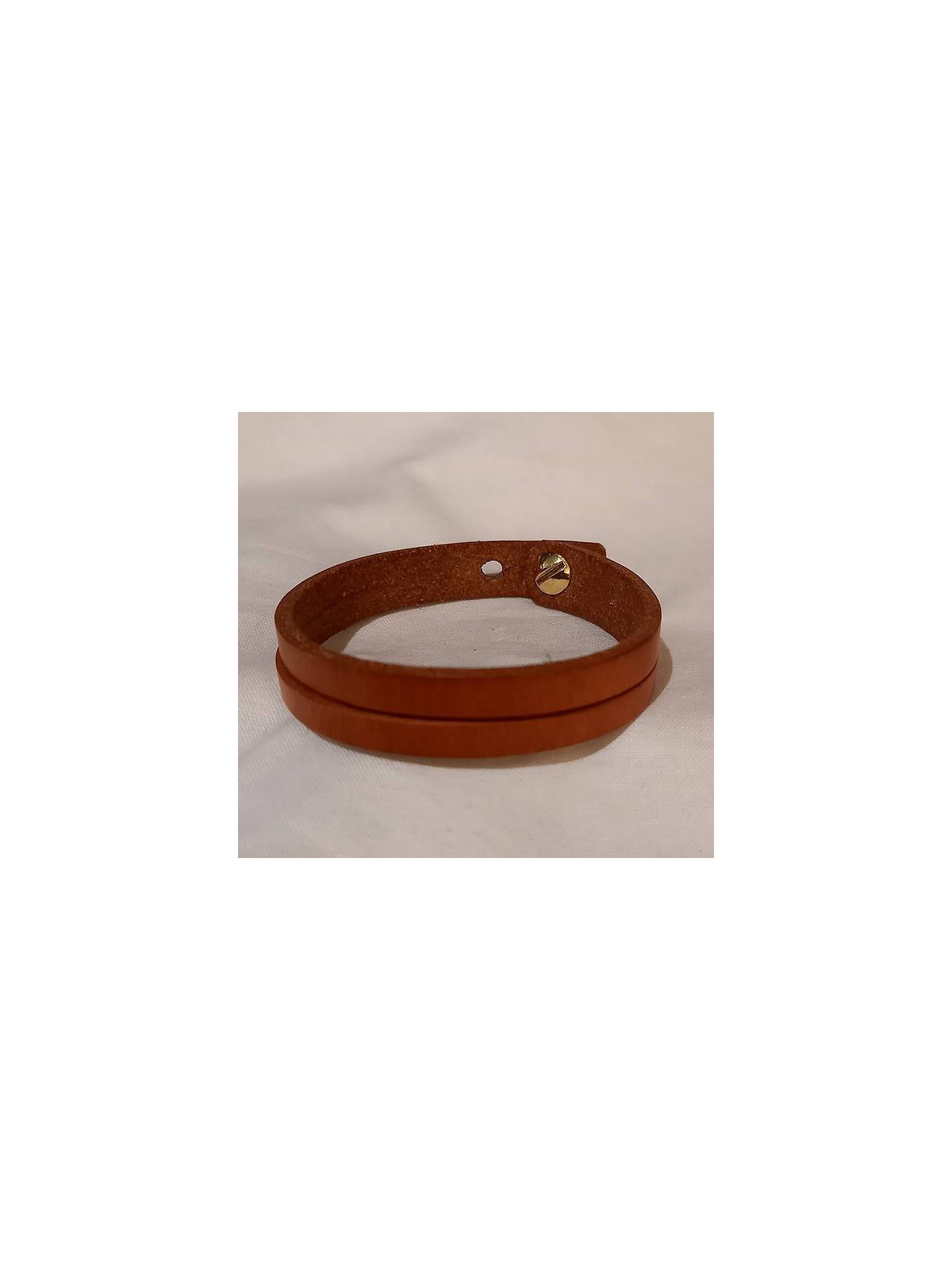 Bracelet fin découpé en cuir marron clair