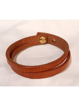 Bracelet fin découpé en cuir marron clair
