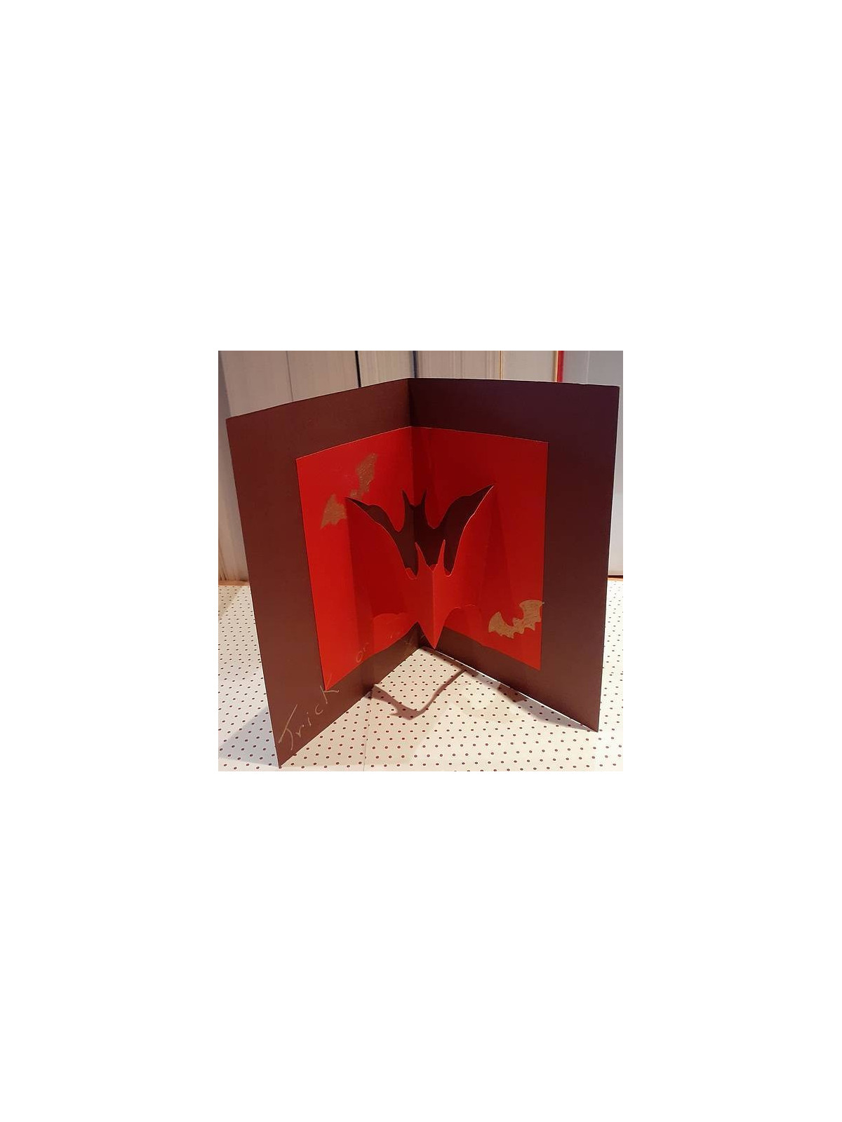 Carte postale pop-up Halloween chapeau et chauve-souris