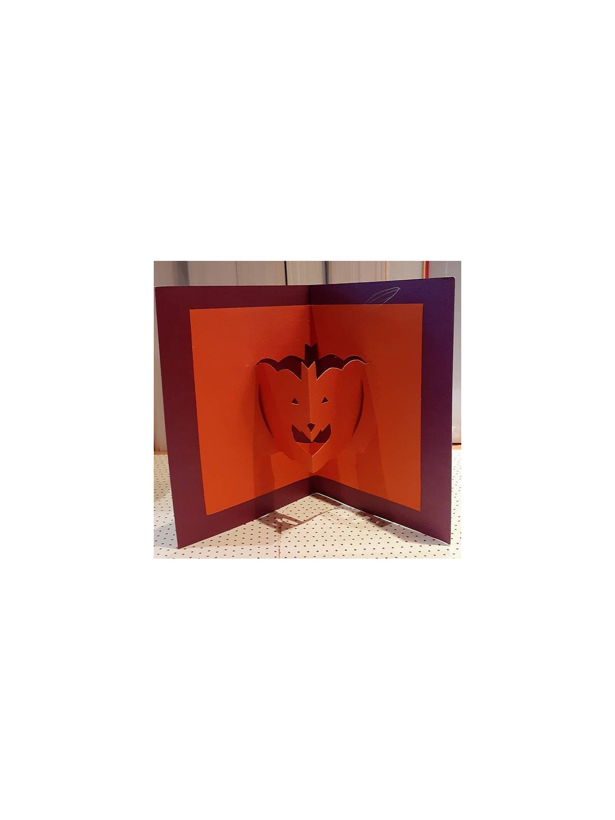Carte postale pop-up Halloween citrouille bordeau et citrouille