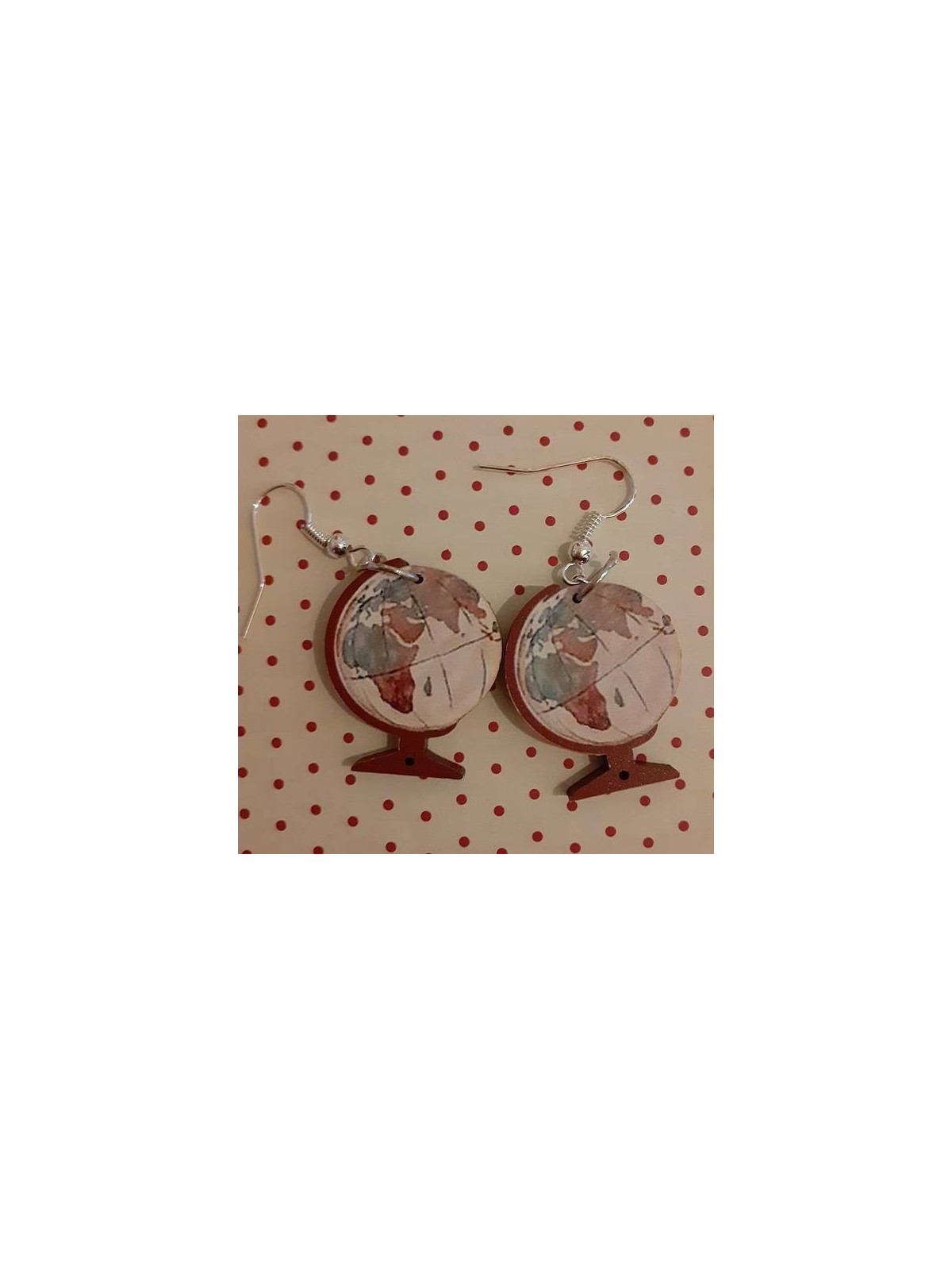 Paire de boucles d'oreilles globes en bois