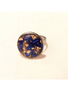 Bague en résine pailletée bleue