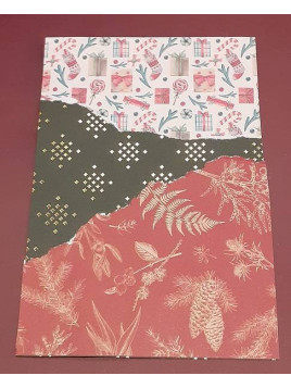 Carte Noël papiers déchirés chaussettes et cadeaux