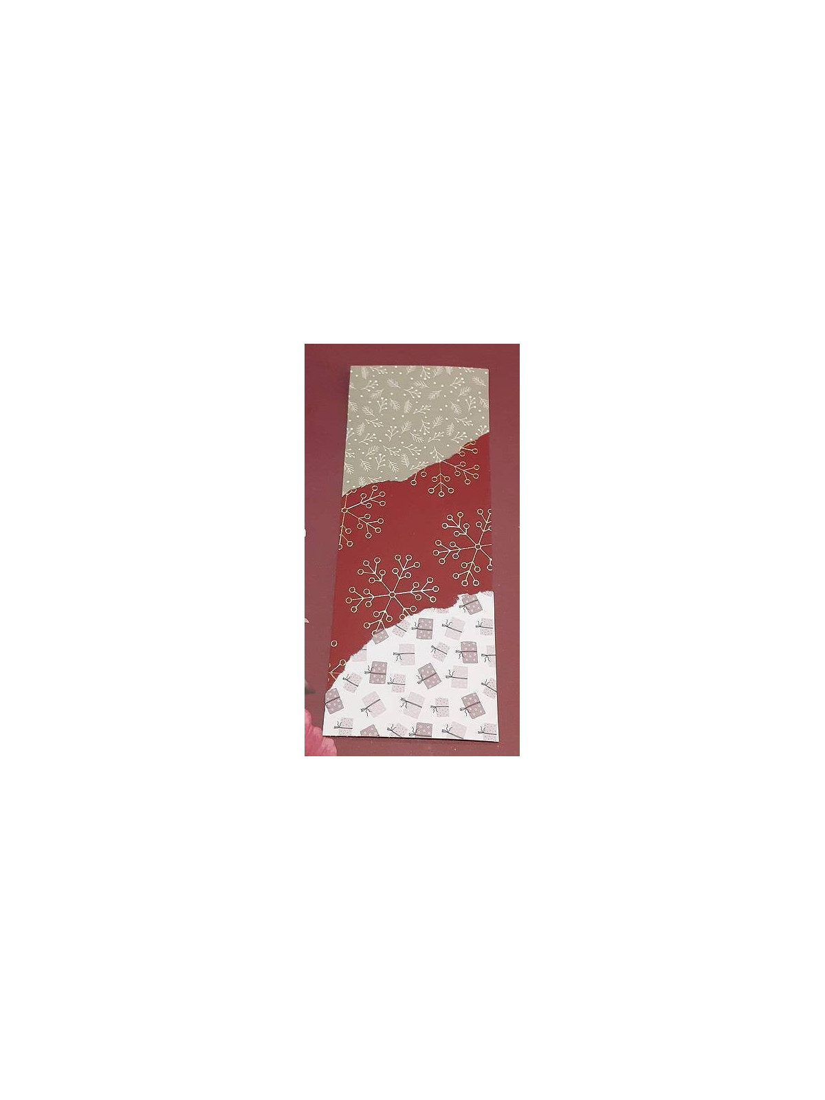Marque-page Noël papiers déchirés cadeaux