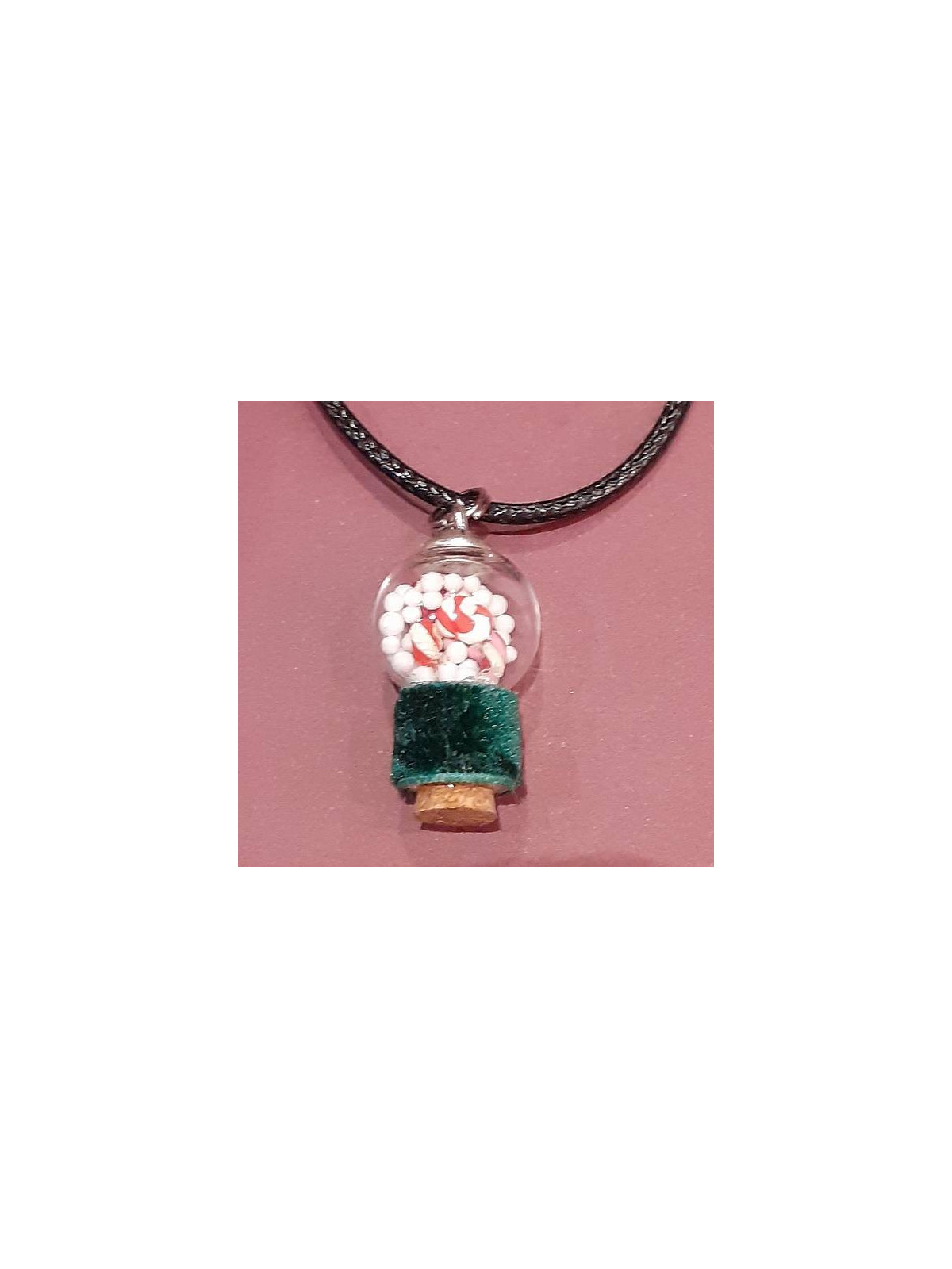 Collier fiole globe et bonbons