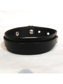 Bracelet en cuir noir martelé et bande noire