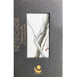 le livre de Delphine Lin & Stefan Alzaris : Petrichor est en stock à la librairie ciel rouge à Dijon
