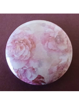 Badge Fleurs roses sur fond beige