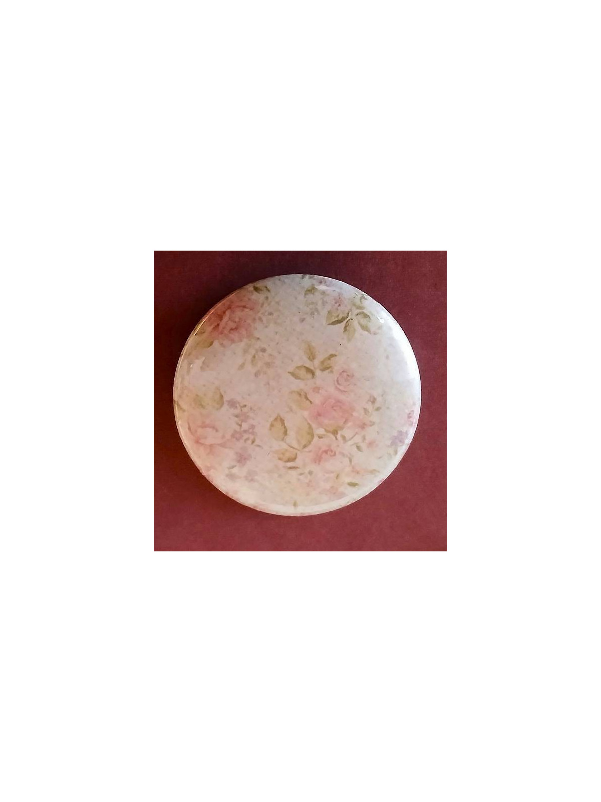 Badge Fleurs roses sur fond blanc