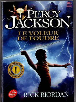 Le livre fantastique Percy jackson Le voleur de foudre de Rick Riordan est disponible en occasion à Cielr ouge Dijon