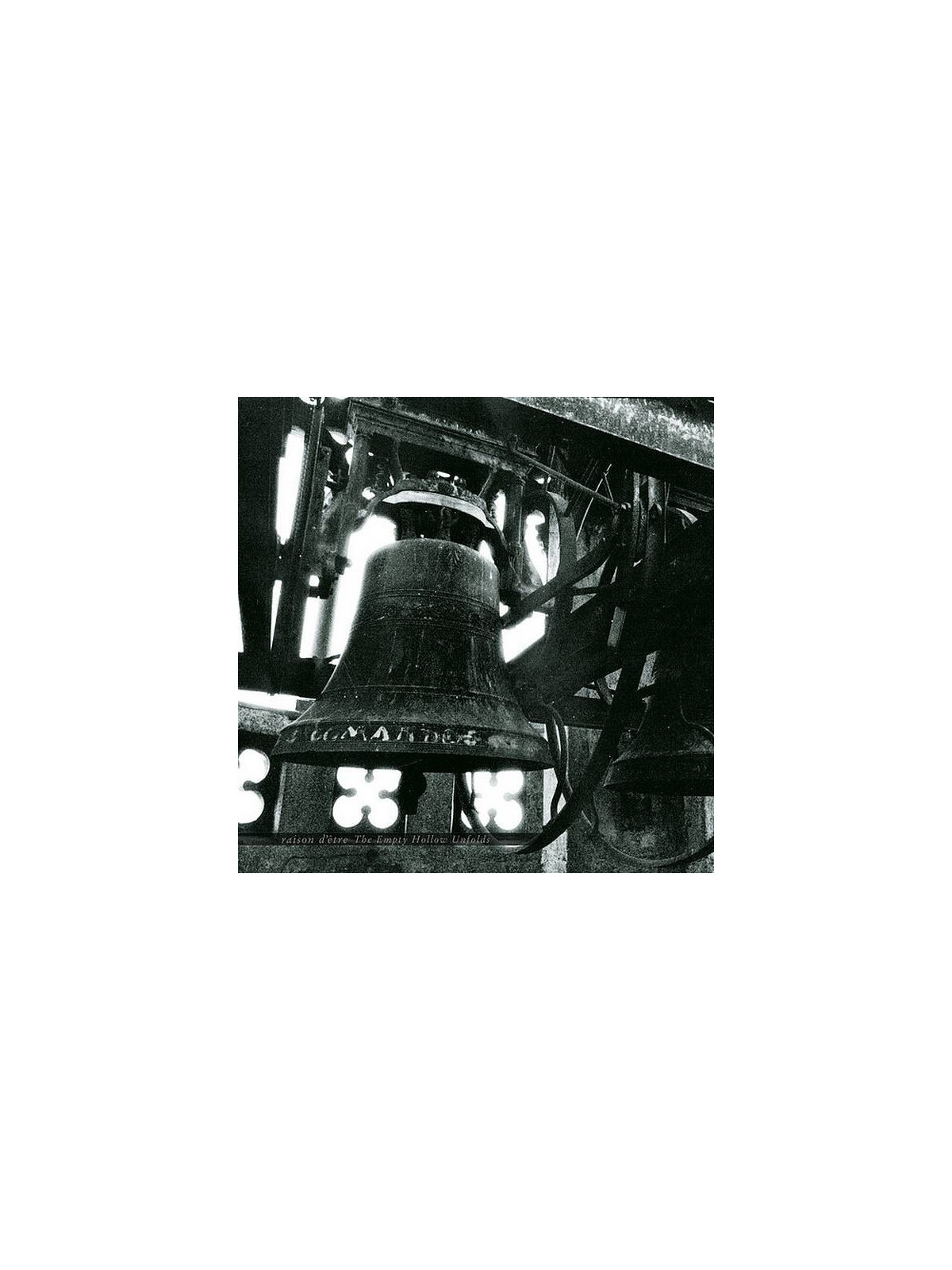 Le double vinyle dark-ambient The empty hollow unfolds de Raison d'être est disponible à Ciel rouge Dijon