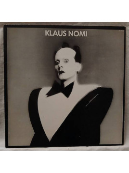 le disque de Klaus Nomi : Klaus Nomi est en stock en vinyle d’occasion à Ciel rouge, disquaire à Dijon
