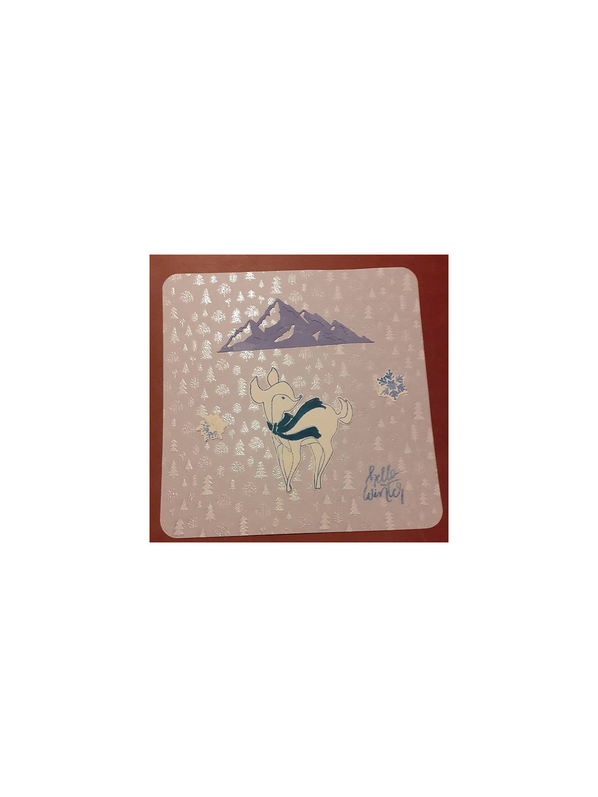 La carte artisanale de Noël biche est disponible à Ciel rouge Dijon