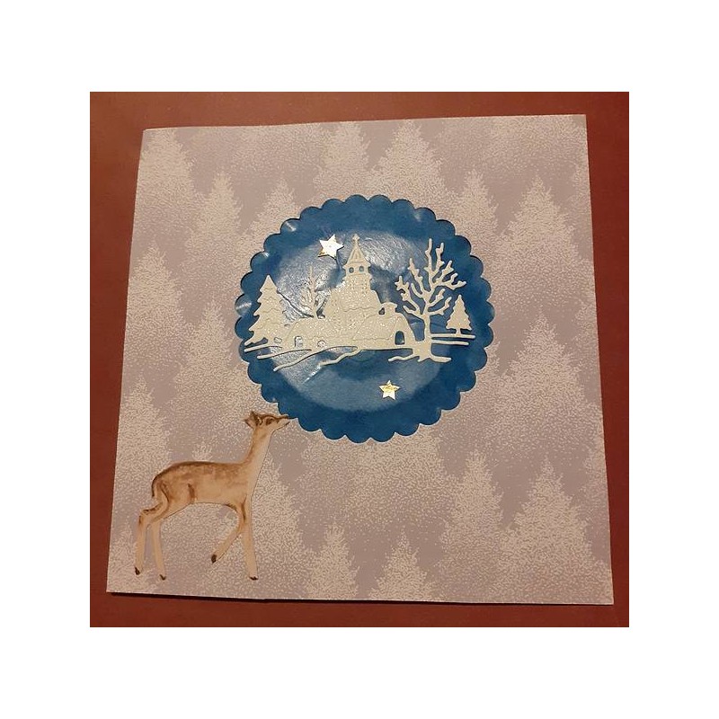 La carte de noël avec village qui s'allume est disponible à Ciel rouge Dijon