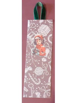 le marque page artisanale de Noël avec ruban et jeune femme est disponible à Ciel rouge Dijon