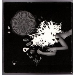 Le disque de Demdike stare : Tryptych est en stock en cd d’occasion à ciel rouge, disquaire à dijon