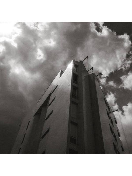 Le disque de Saar : Gods est en stock en cd à Ciel rouge, disquaire à Dijon