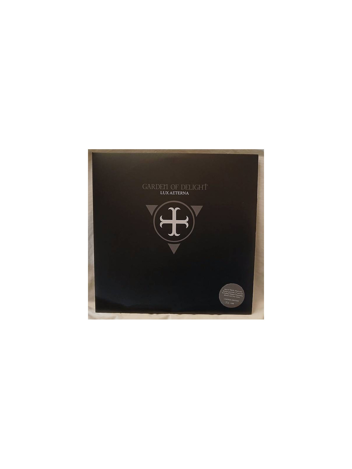 le disque de Garden of delight : Lux aeterna est en stock en vinyle et cd à ciel rouge, disquaire à dijon