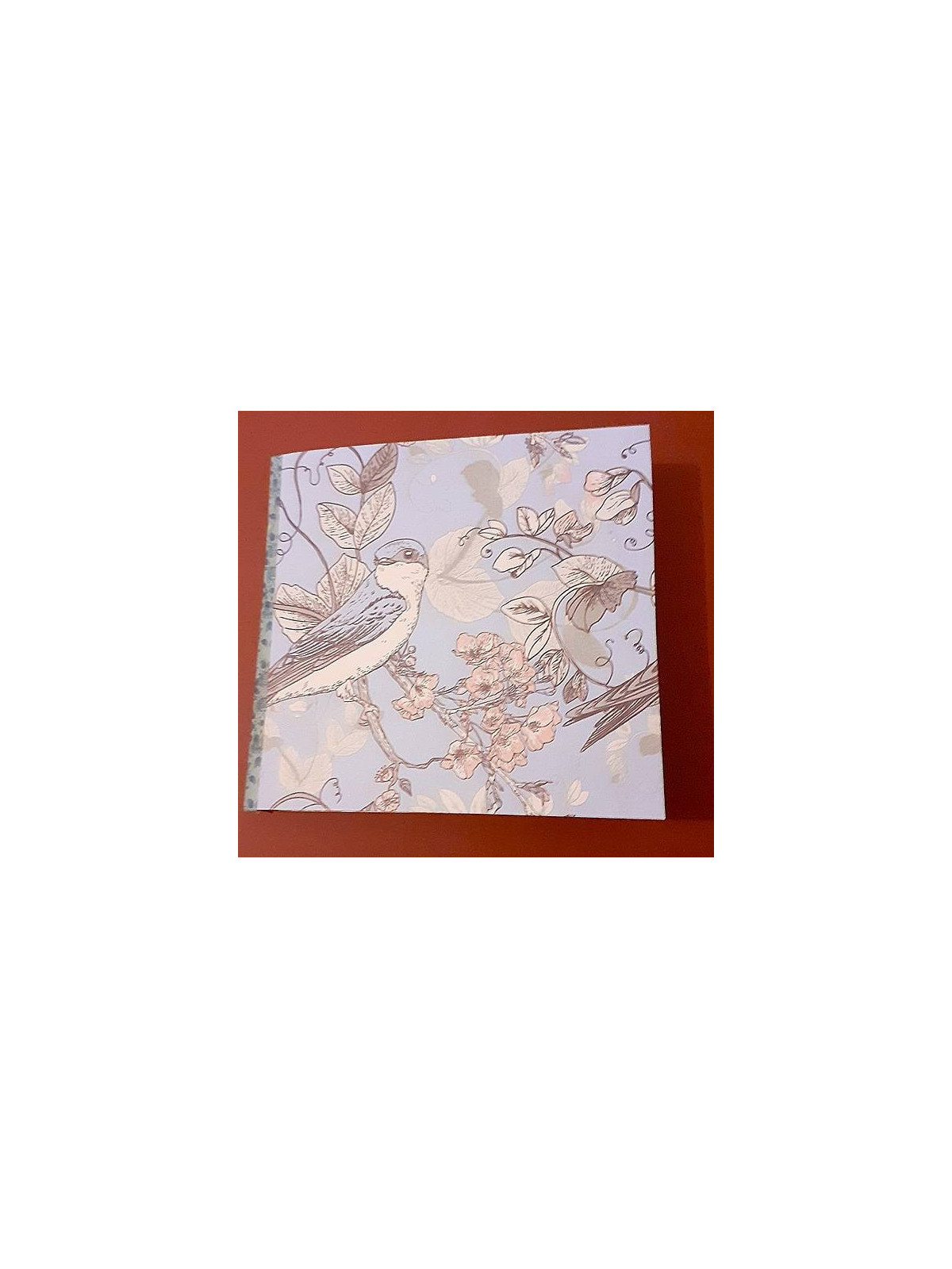 Ce petit carnet artisanale fleurs est disponible à Ciel rouge Dijon