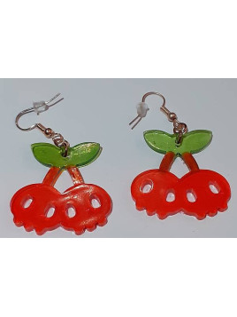 La paire de boucles d'oreilles cerises cranes en resine est disponible à Ciel rouge Dijon