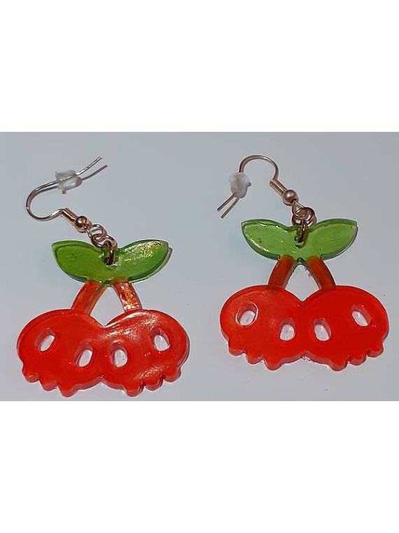 La paire de boucles d'oreilles cerises cranes en resine est disponible à Ciel rouge Dijon