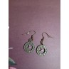 La paire de boucle d'oreille Horloges est disponible à Ciel rouge Dijon