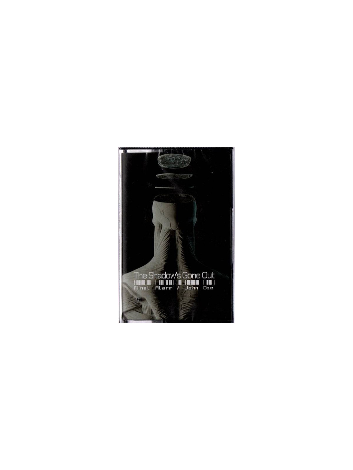 Le disque de The shadow's gone out : Final alarm / John Doe est disponible en cd à Ciel rouge, disquaire à Dijon
