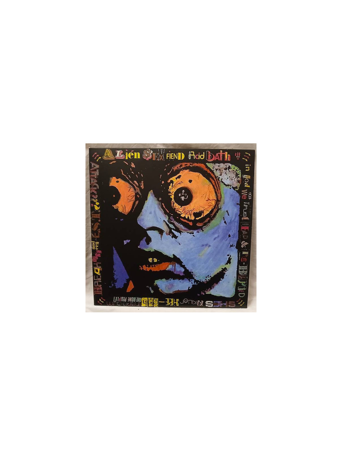 Le vinyle de Alien sex fiend : Acid bath est disponible à Ciel rouge, disquaire indépendant à Dijon