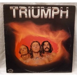 Le vinyle de Triumph : Triumph est disponible à Ciel rouge, disquaire indépendant à Dijon
