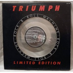 Le vinyle de Triumph : Rock & roll machine est disponible à Ciel rouge, disquaire indépendant à Dijon