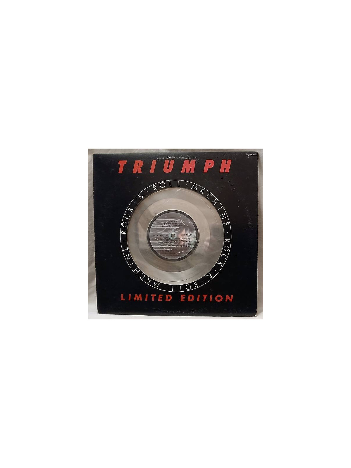 Le vinyle de Triumph : Rock & roll machine est disponible à Ciel rouge, disquaire indépendant à Dijon