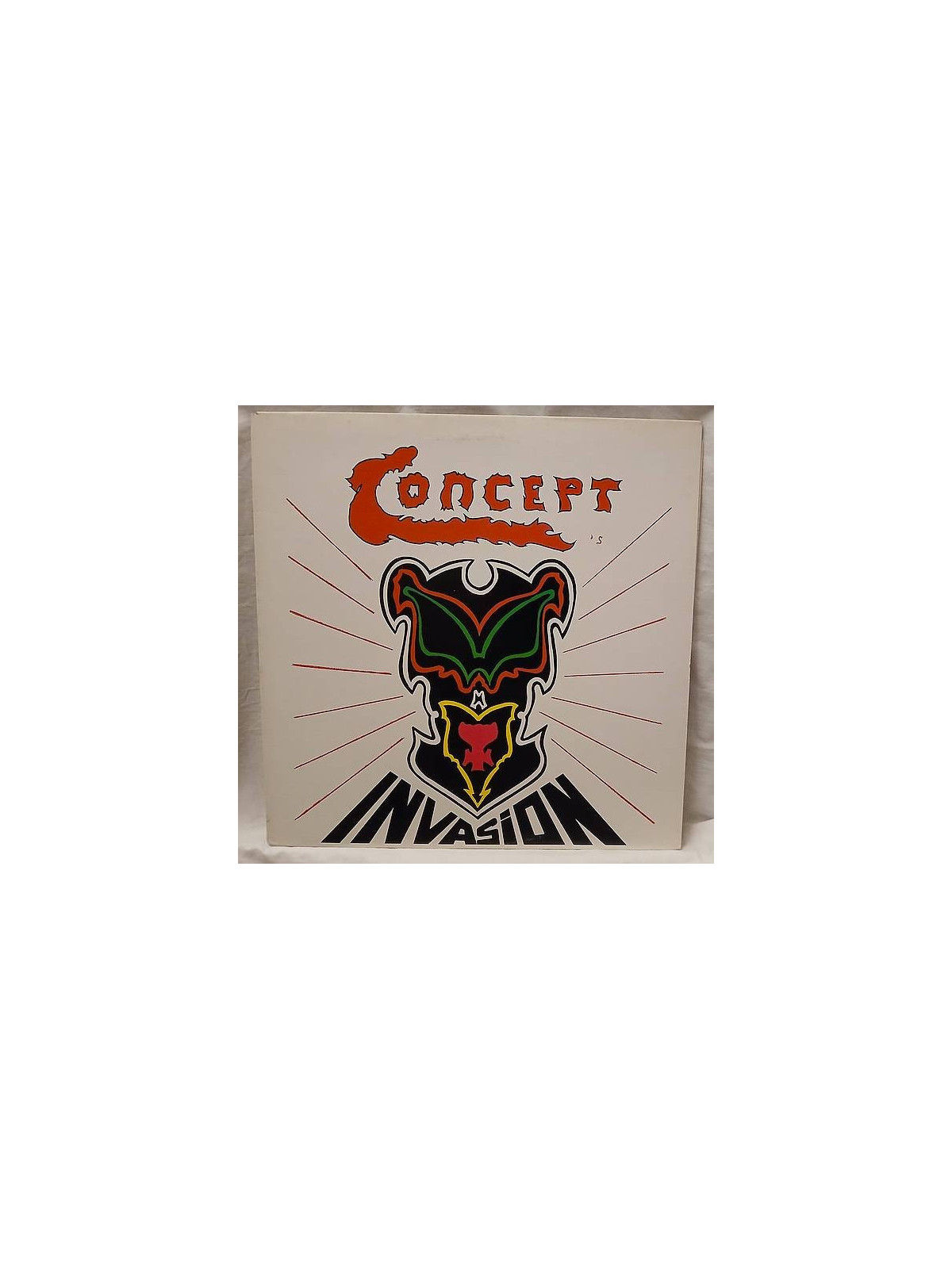 Le disque de Concept : Invasion est disponible en vinyle à Ciel rouge, disquaire indépendant en Bourgogne