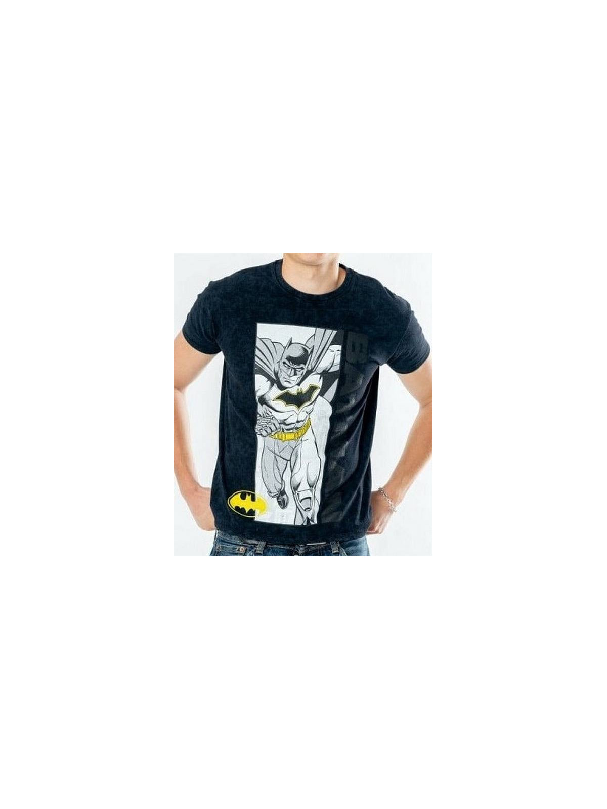 Le t-shirt comic acid wash de l'univers Batman est disponible à Ciel rouge Dijon