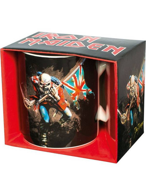 Le mug Trooper du groupe Iron Maiden est disponible à Ciel rouge Dijon