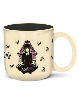 Le mug Wednesday de la série Netflix est disponible à Ciel rouge Dijon